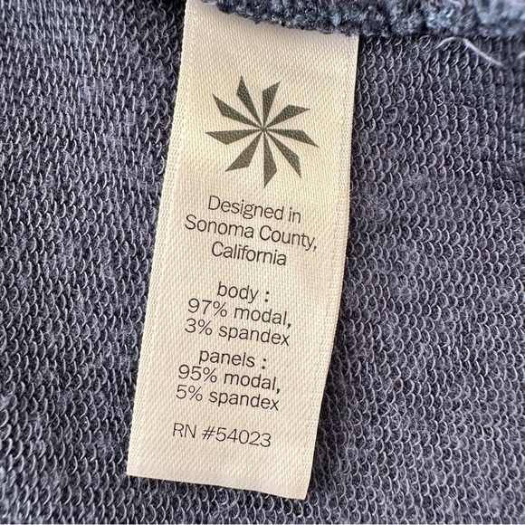 Athleta open cardigan with raglan sleeves, waterfall front, long sleeves - Picture 9 of 10